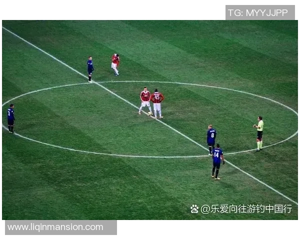 各大球星眼中的中国足球:从崇敬到批评的多维视角解析 各大球星眼中的中国足球:从崇敬到批评的多维视角解析