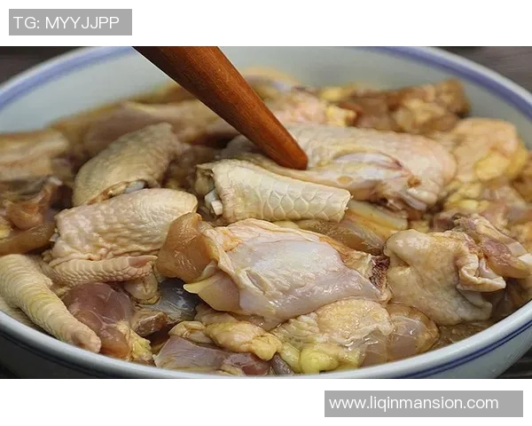 足球明星大厨秀绝活 教你如何在厨房内踢出美味进球