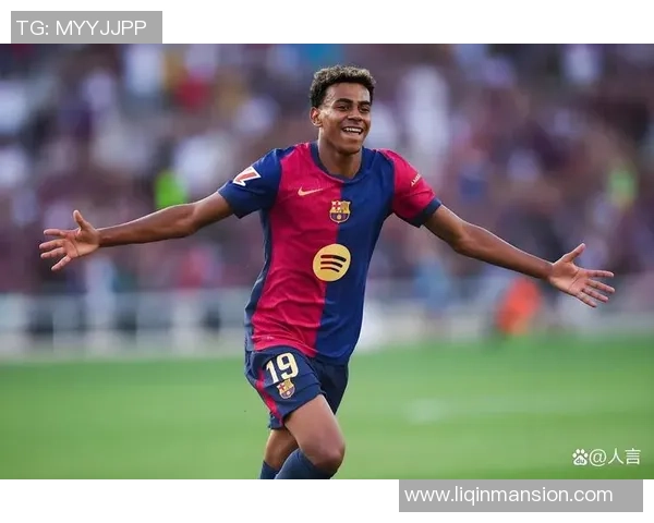 足球星top盘点全球足坛巨星风采与绿茵传奇故事解读