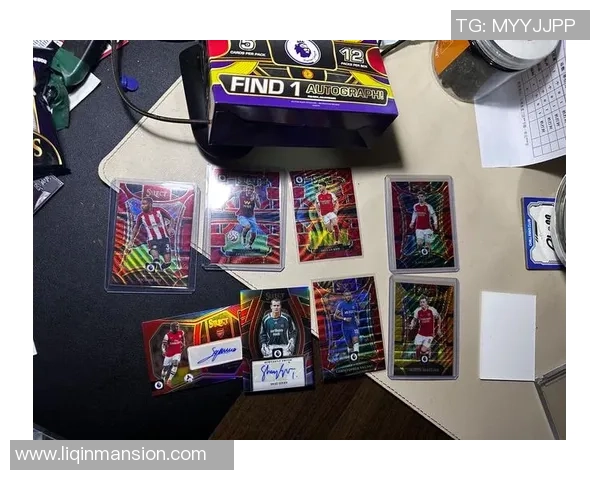 帕尼尼球星卡足球炫彩:畅享全球足坛传奇球员的收藏魅力 帕尼尼球星卡足球炫彩:畅享全球足坛传奇球员的收藏魅力